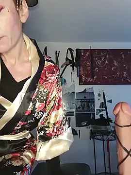 freyamoret online show from May 2026 04:07:02 AM