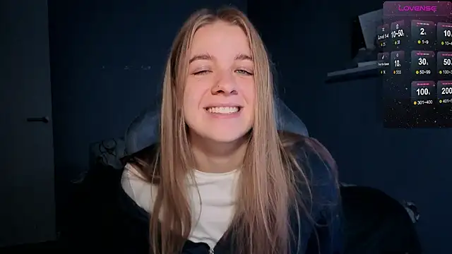 candy maggie online show from October 2025 05:46:01 PM