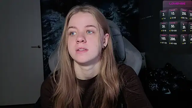 candy maggie online show from December 2025 07:37:01 AM