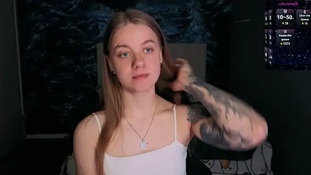 candy maggie online show from April 2026 02:18:02 PM