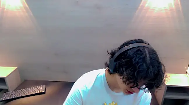 Sr BonnyEthan online show from February 2025 01:51:02 PM