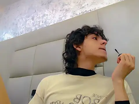 Sr BonnyEthan online show from February 2026 01:47:01 PM