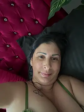 Angelicvill online show from November 2025 08:57:01 PM