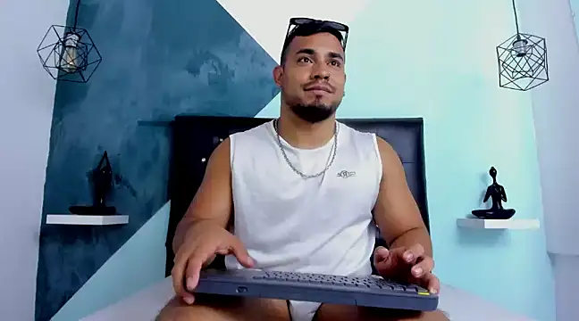 BrianMalonee online show from January 2025 07:34:02 PM