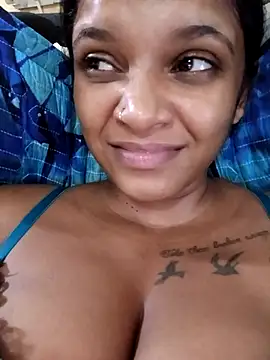 Indianqueen03 online show from April 2026 06:35:01 PM