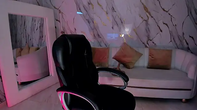 AlessaRomero online show from November 2025 07:47:01 PM