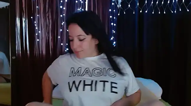 Snapshot of _diana_cute chatting on December 2024 06:28:01 PM  diana cute online show from December 2024 06:28:01 PM