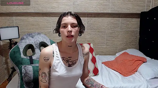 pretty cristal69 online show from February 2025 10:39:01 PM