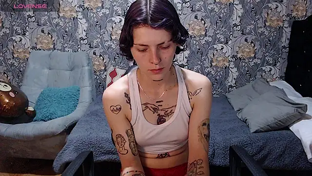 pretty cristal69 online show from June 2026 12:26:01 AM