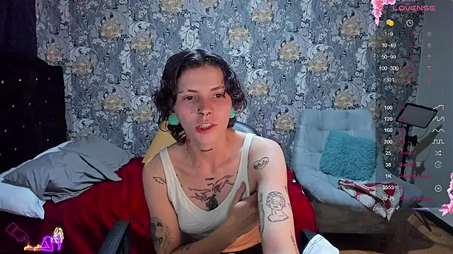 pretty cristal69 online show from July 2026 11:32:02 PM