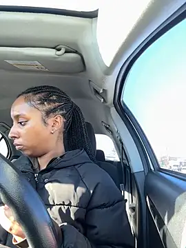 Your Paris online show from February 2025 06:47:02 PM