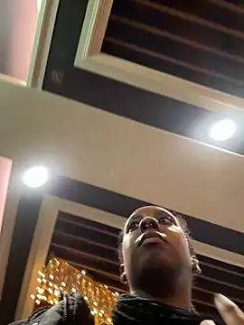 Your Paris online show from March 2025 03:11:01 AM