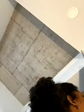 Your Paris online show from December 2025 05:29:01 PM