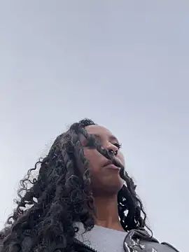 Your Paris online show from March 2026 05:50:01 PM