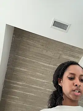 Your Paris online show from April 2026 05:32:01 PM