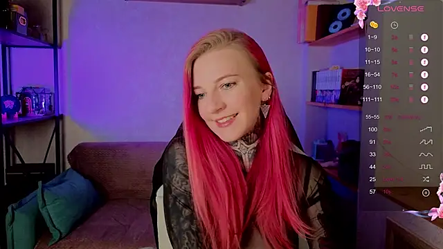 Roxy      online show from October 2025 08:40:02 PM