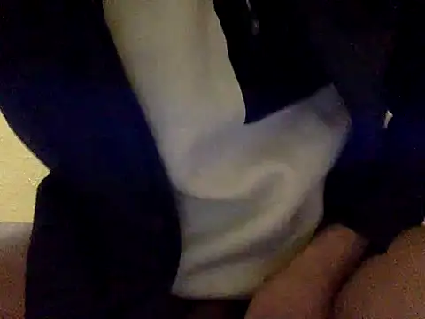 yadavindra85 online show from November 2025 02:42:02 AM