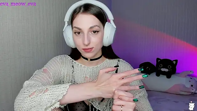 Snapshot of Meow_Eva_Meow chatting on December 2024 12:53:02 AM Meow Eva Meow online show from December 2024 12:53:02 AM