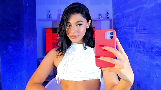 Snapshot of IsabelleFoxx_ chatting on February 2025 05:47:02 PM IsabelleFoxx online show from February 2025 05:47:02 PM