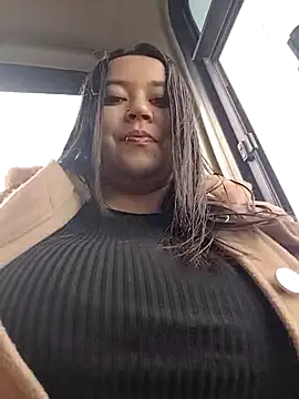 Snapshot of Cristal__04 chatting on June 2026 01:04:02 PM Cristal 04 online show from June 2026 01:04:02 PM