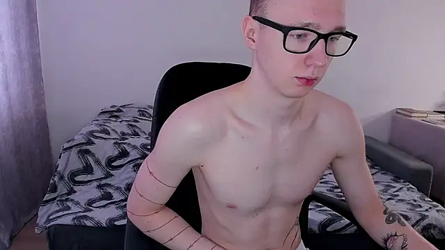 Alex silents online show from March 2025 05:41:02 AM