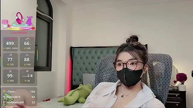 Berrysweet 68 online show from November 2025 03:33:02 PM