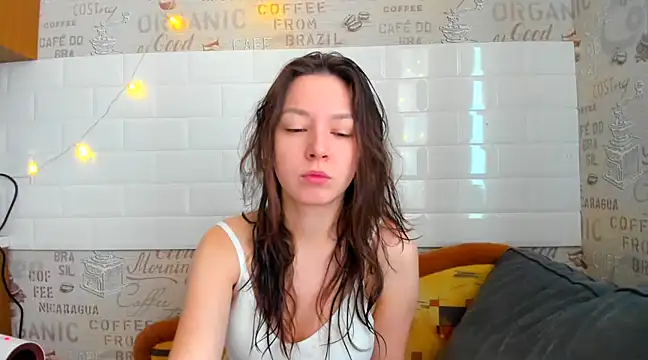 Snapshot of Adela_Vetta chatting on February 2025 10:48:02 AM Adela Vetta online show from February 2025 10:48:02 AM