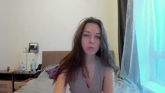 Adela Vetta online show from November 2025 07:11:02 AM