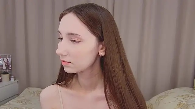 lezyliza online show from December 2024 01:25:01 PM