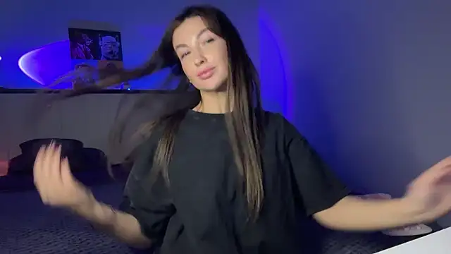 KristalNight online show from December 2024 12:33:02 PM