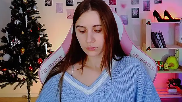 AliceCharmy online show from December 2024 12:01:02 PM