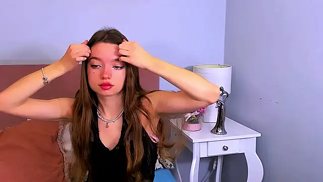 GraceLips online show from March 2025 06:36:02 AM