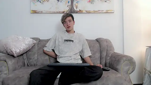 Snapshot of bunny_maxi chatting on January 2025 03:53:02 PM bunny maxi online show from January 2025 03:53:02 PM