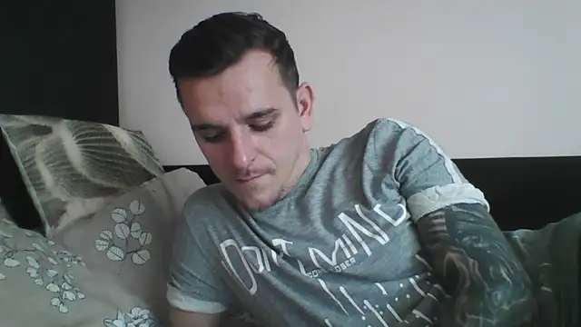 Snapshot of Huge_cock22cm chatting on January 2025 10:06:01 AM Huge cock22cm online show from January 2025 10:06:01 AM
