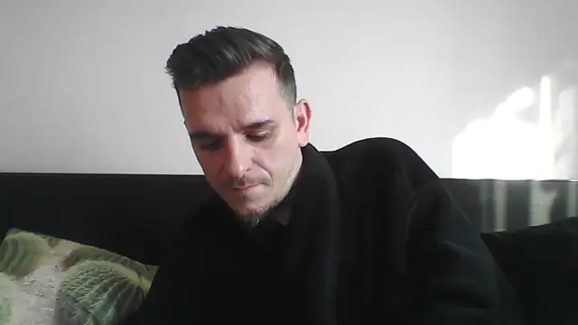 Snapshot of Huge_cock22cm chatting on March 2025 01:43:02 PM Huge cock22cm online show from March 2025 01:43:02 PM