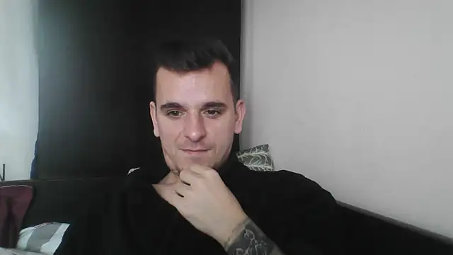 Snapshot of Huge_cock22cm chatting on March 2025 09:32:02 AM Huge cock22cm online show from March 2025 09:32:02 AM