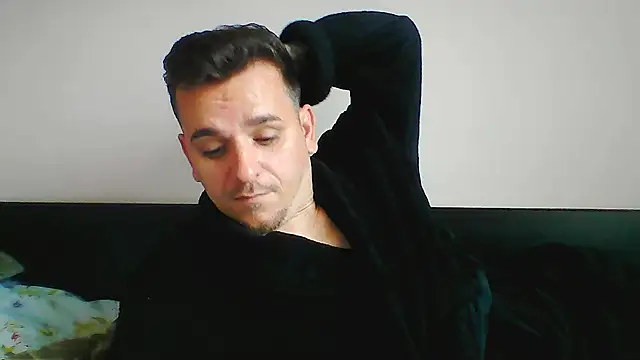 Huge cock22cm online show from October 2025 08:24:02 AM