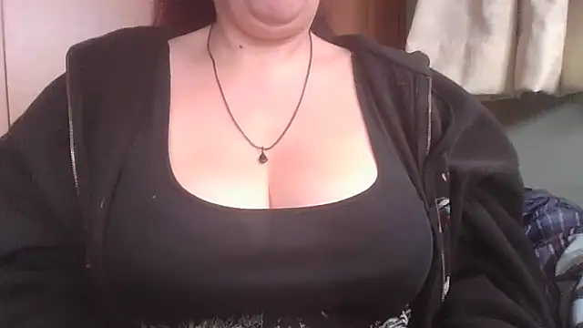 Snapshot of MissKisu chatting on May 2026 10:11:02 AM MissKisu online show from May 2026 10:11:02 AM