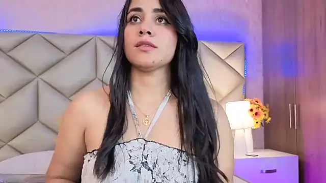 Brenda Garcia online show from September 2025 08:12:02 PM