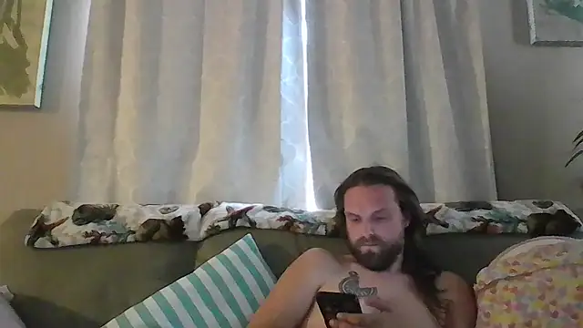 Snapshot of VitaminDrewFl chatting on May 2026 12:20:01 PM VitaminDrewFl online show from May 2026 12:20:01 PM