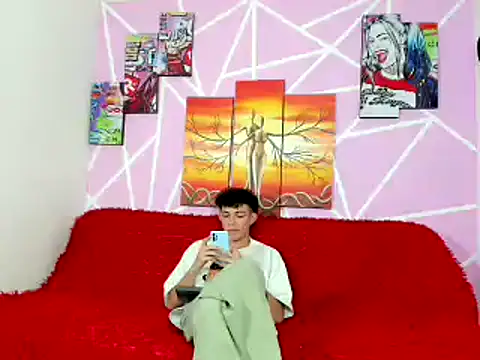 oliverhot2005 online show from January 2025 08:46:02 PM