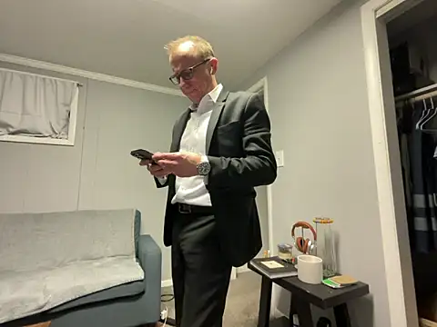 mouser21212 online show from January 2025 09:04:02 AM