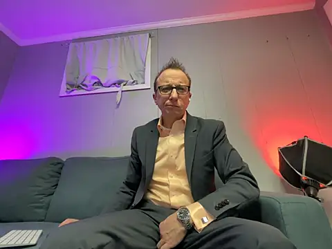 mouser21212 online show from March 2025 07:16:01 AM