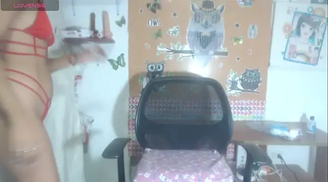 Snapshot of KamileLatinasexy chatting on December 2024 12:03:02 AM KamileLatinasexy online show from December 2024 12:03:02 AM