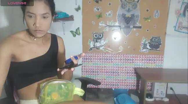 Snapshot of KamileLatinasexy chatting on December 2024 02:38:02 AM KamileLatinasexy online show from December 2024 02:38:02 AM