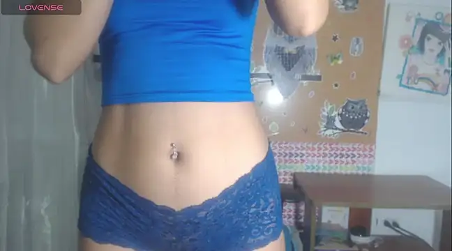 Snapshot of KamileLatinasexy chatting on January 2025 01:04:02 AM KamileLatinasexy online show from January 2025 01:04:02 AM