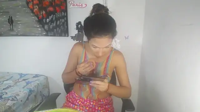 Snapshot of KamileLatinasexy chatting on January 2026 09:29:01 PM KamileLatinasexy online show from January 2026 09:29:01 PM