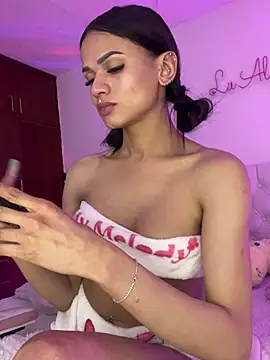 alee lenoxx online show from March 2025 05:52:02 AM