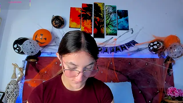 Ruth harvey  online show from October 2025 01:10:02 PM