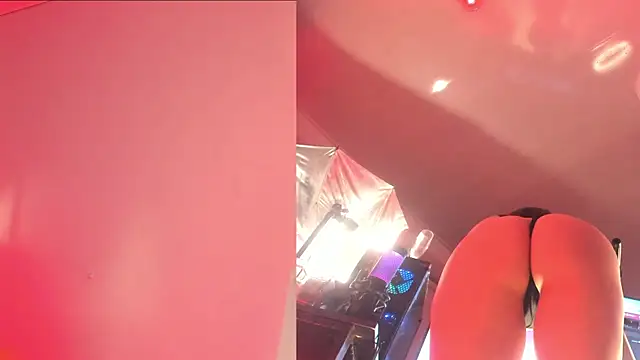 Hannah Borbon online show from February 2025 05:37:02 AM